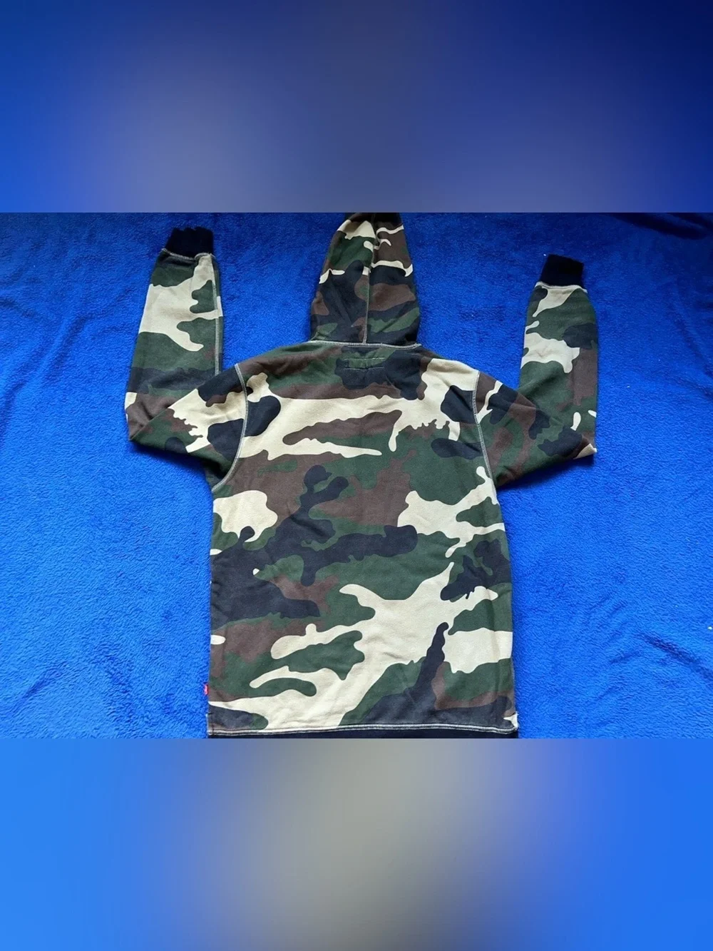 Levis Mens Camo Pullover Hoody Size Small S Logo Red Green